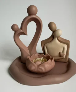 Sculpture Familiale en Plâtre – Symbole d’Amour et d’Harmonie