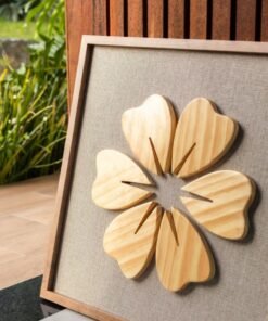 Alternative view of Tableau Mural Artisanal – Fleur de Bois en Relief