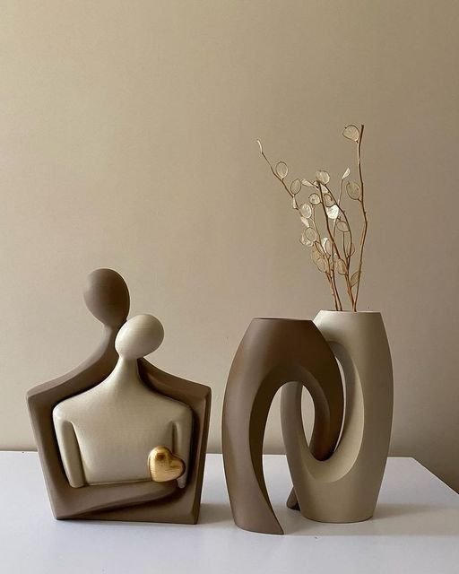 Sculpture Familiale en Plâtre – Symbole d’Amour et d’Harmonie - Image 3